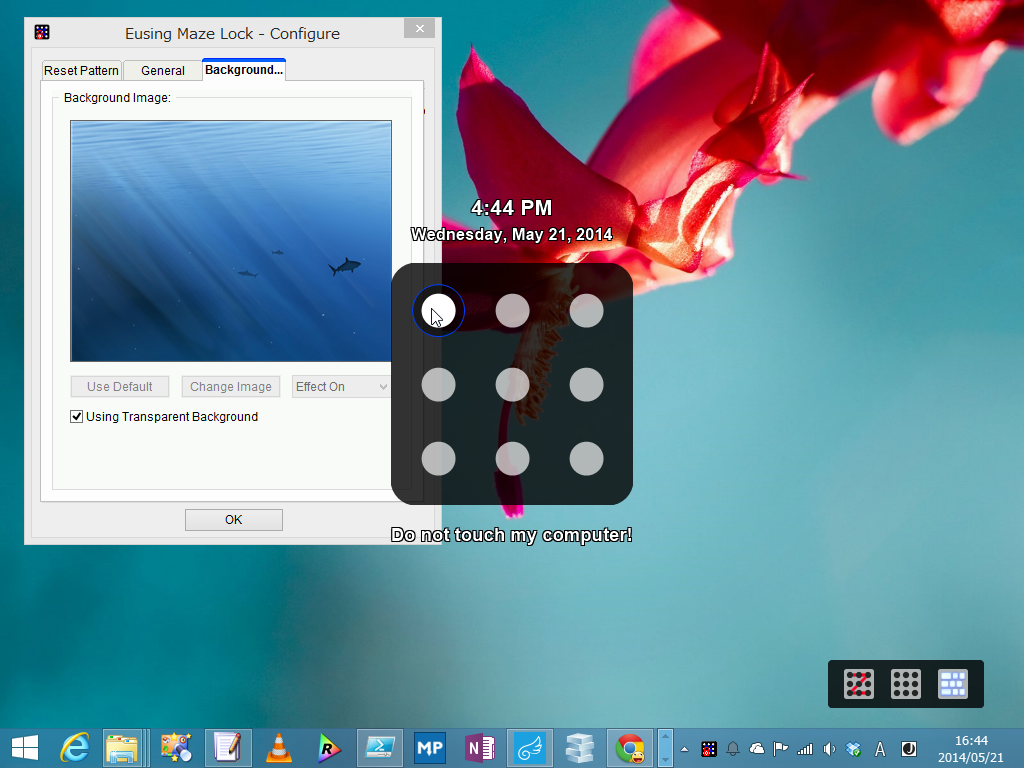 ロック画面でデスクトップを透過表示することも可能。デスクトップの操作はできない