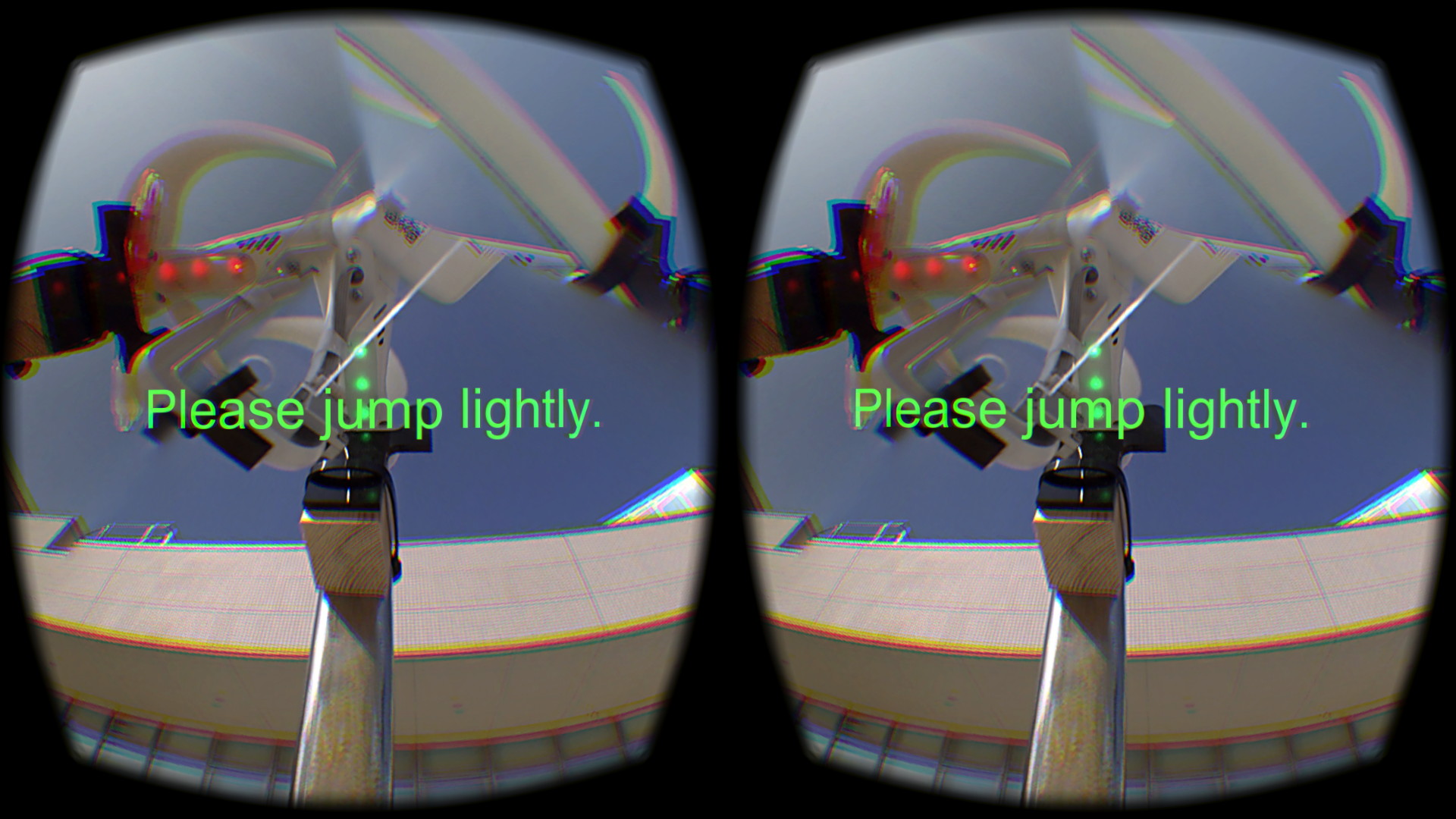 見上げると撮影に使用されたラジコンヘリが見える