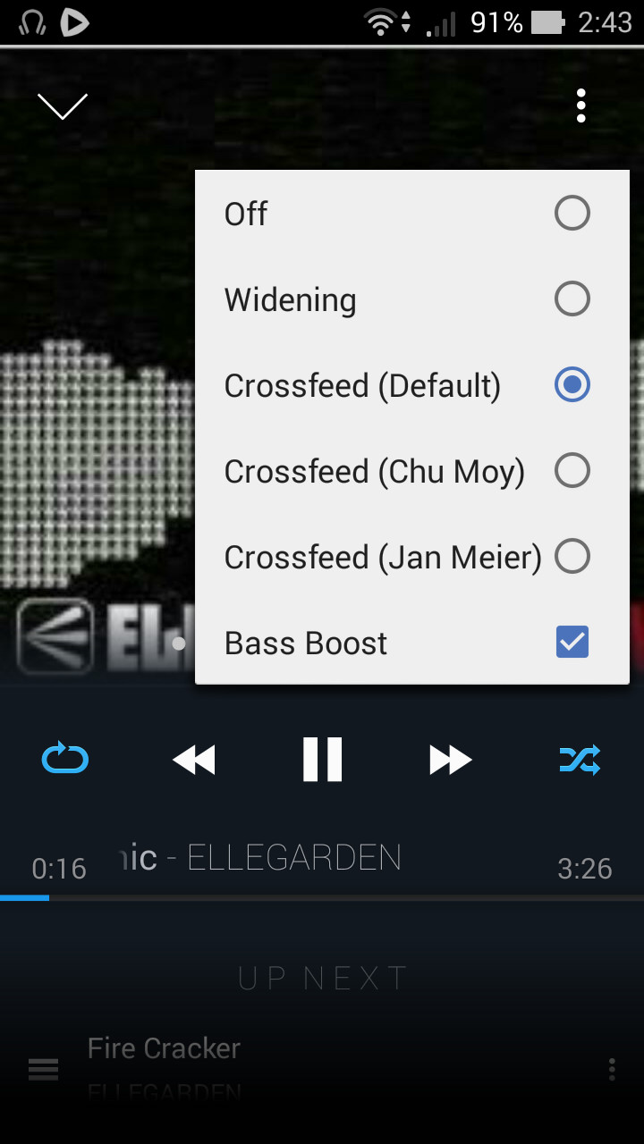 “SuperSound”機能でヘッドホン装着時の音の聴こえ方を改良できる