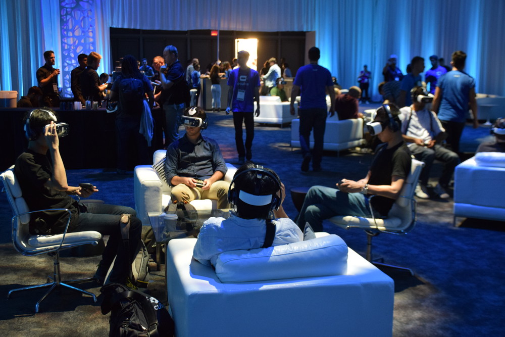 全世界からVRの未来を信じる1,500名以上がハリウッドに集結。会場はとてつもない熱気に包まれていた